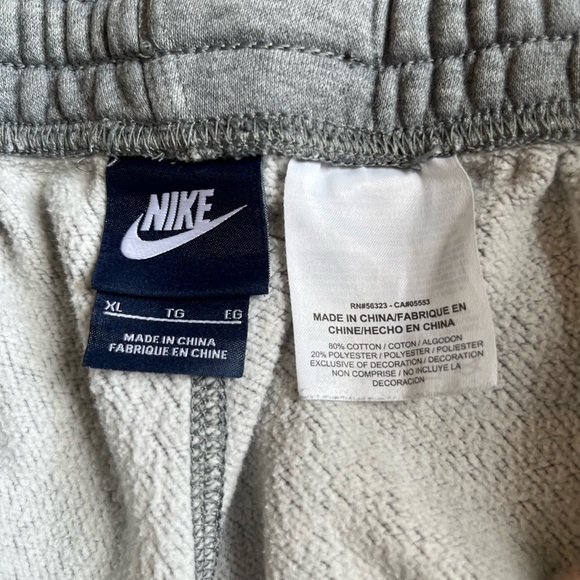 Nike Club Fleece Big Swoosh Shorts Mens Size XL Medium Gray Athletic Sportswear - Picture 5 of 5